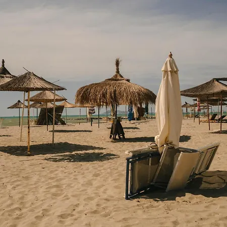 Flat On Relaxing Apartment Golem (Tirana)