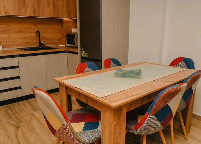 Flat On Relaxing Apartment Golem (Tirana)