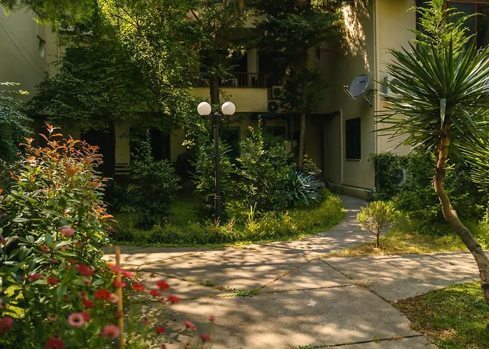 Flat On Relaxing Apartment